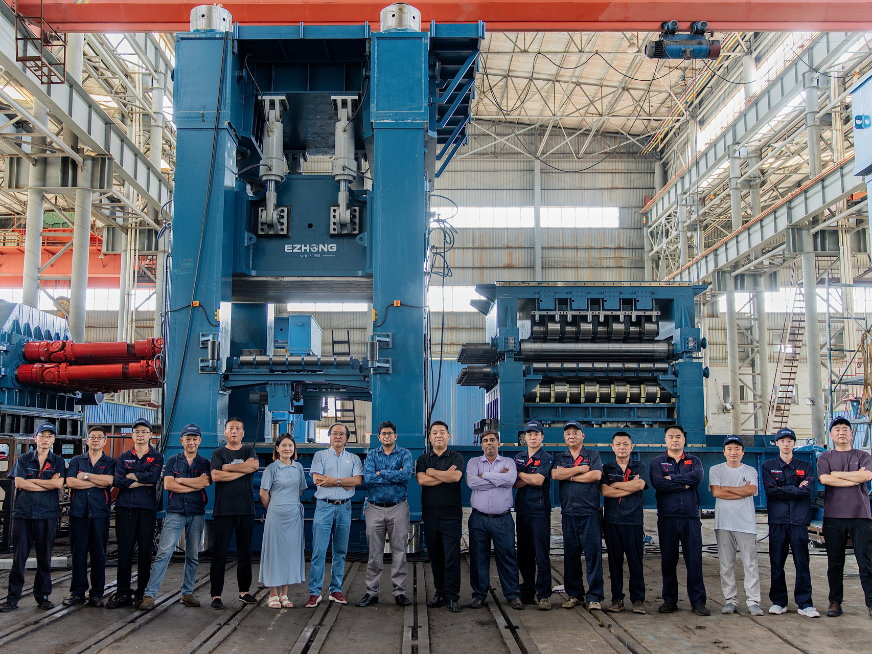 Машина для выравнивания горячей плиты с ЧПУ 13r 40*1650 была разработана и изготовлена EZHONG для JSL.